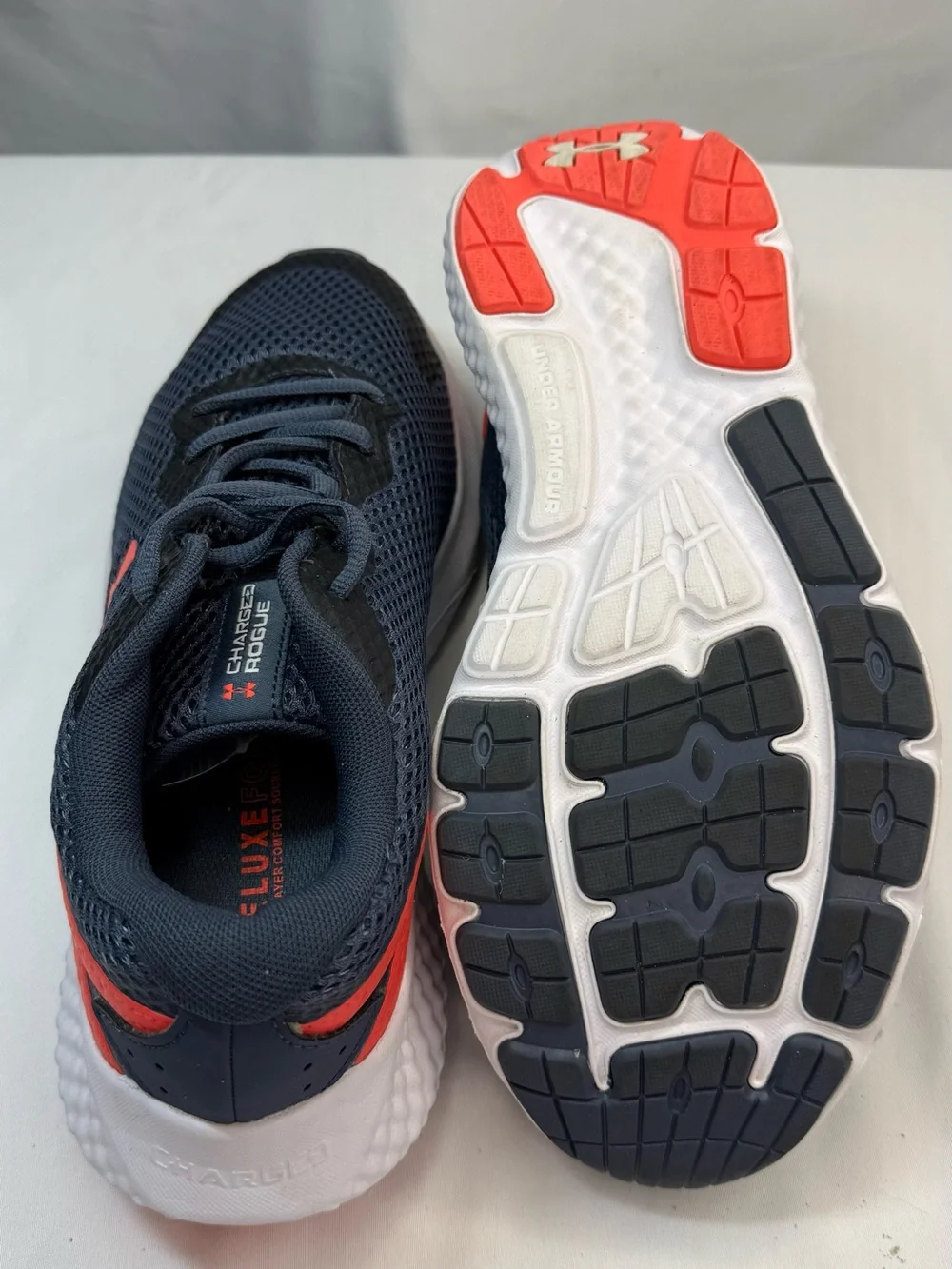 Under Armour Charged Rogue Men’s Size 8 Grey Mesh Running Shoes w/ Coral Accent